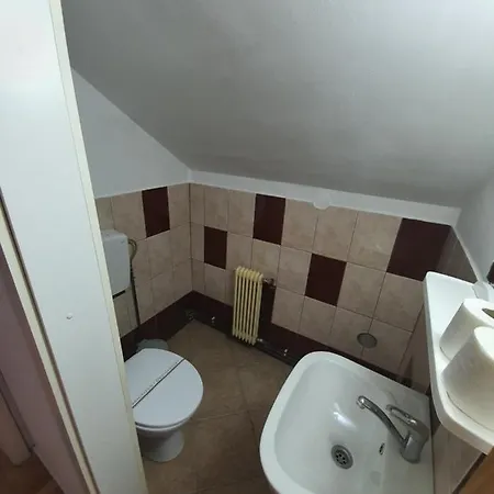 Casa Lunga 50 Будинок відпочинку Брашов