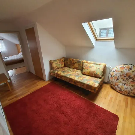 Casa Lunga 50 Будинок відпочинку *