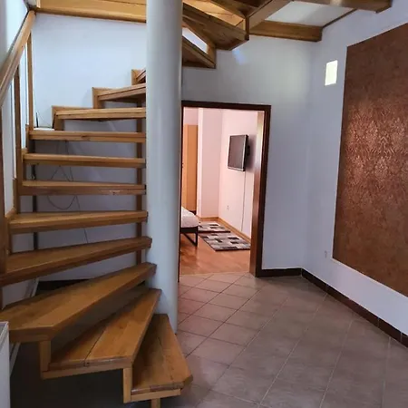 Casa Lunga 50 *